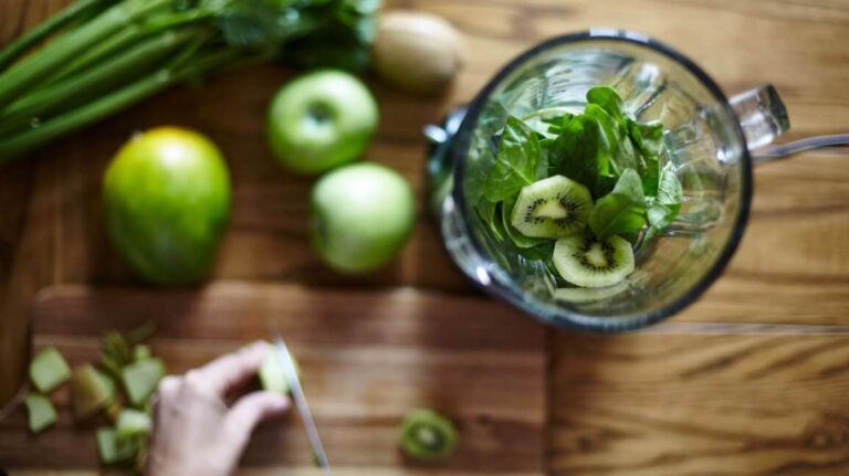 6 Detox Benefits to Know Before Detoxing